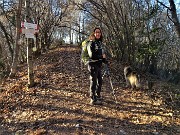 57 Alla Corna dell'uomo (885 m ) rientriamo sul sent. 507 normale